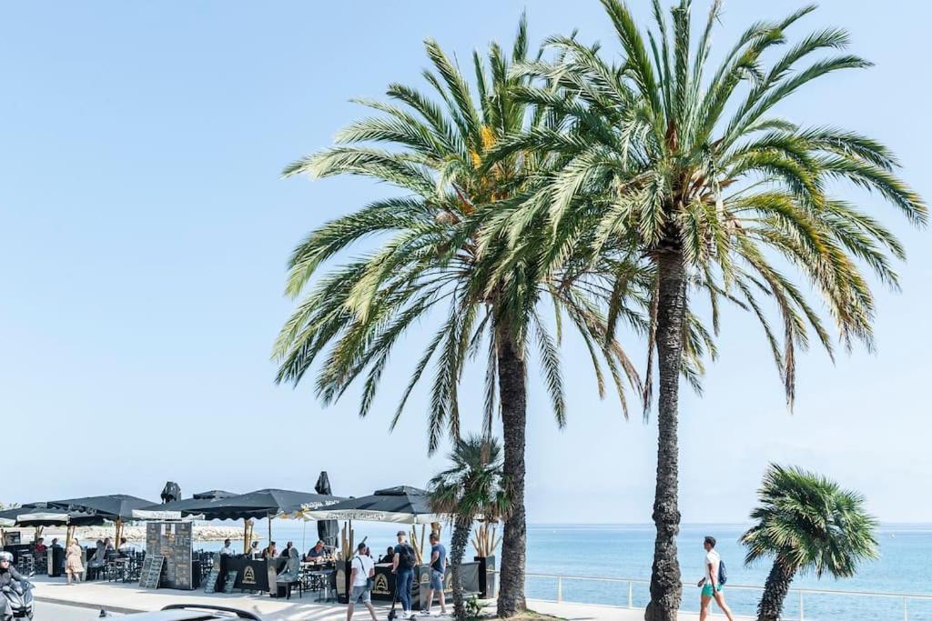 Superbe Studio Avec Terrasse En Front De Mer Menton Exterior photo